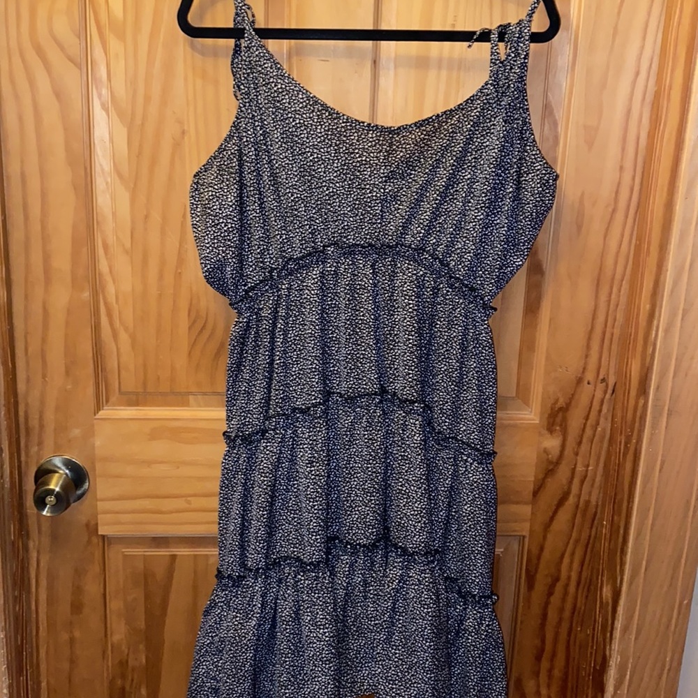 Black ruffle dress - Picture 4 of 4